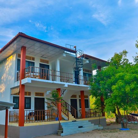 Autumn Moon Beach Cabanas تانجالي المظهر الخارجي الصورة