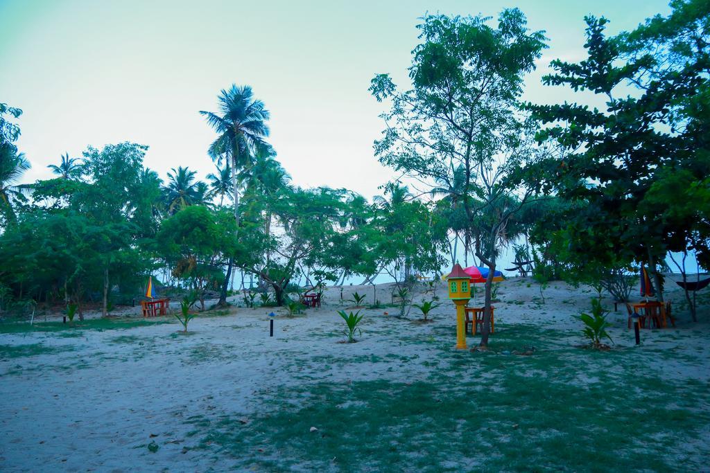 Autumn Moon Beach Cabanas تانجالي المظهر الخارجي الصورة