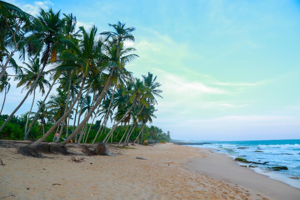 Autumn Moon Beach Cabanas تانجالي المظهر الخارجي الصورة