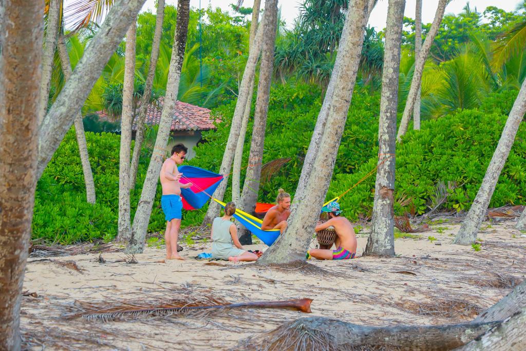Autumn Moon Beach Cabanas تانجالي المظهر الخارجي الصورة