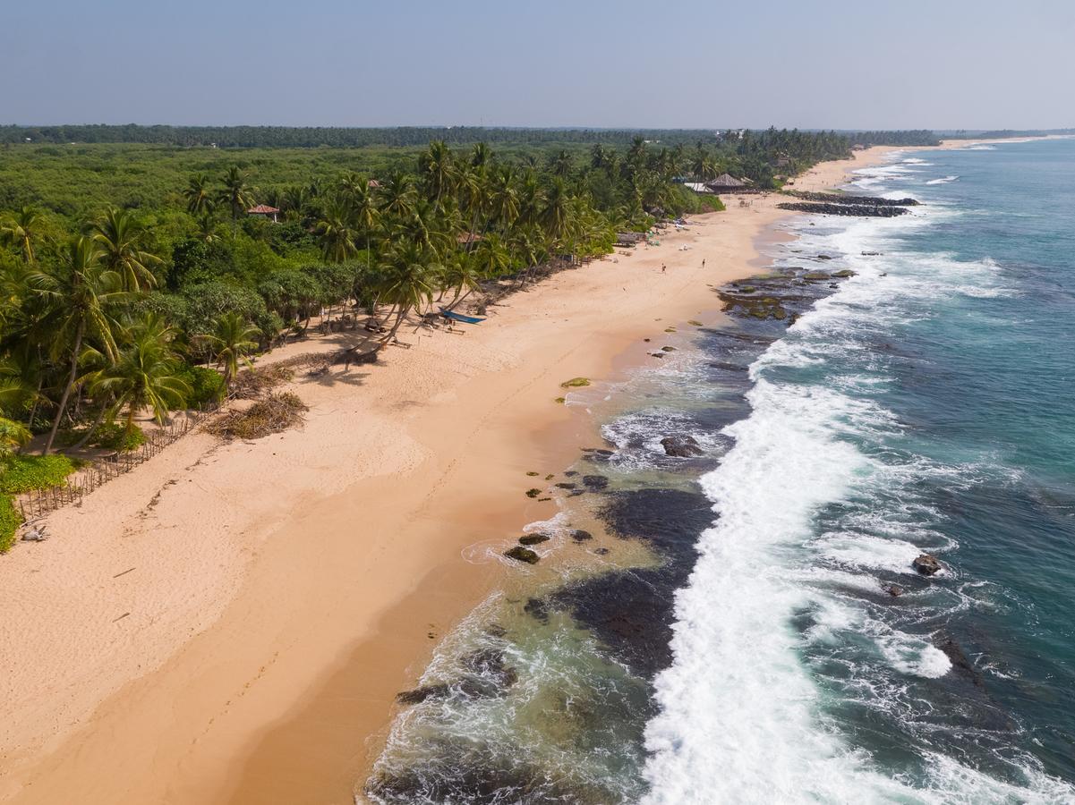 Autumn Moon Beach Cabanas تانجالي المظهر الخارجي الصورة